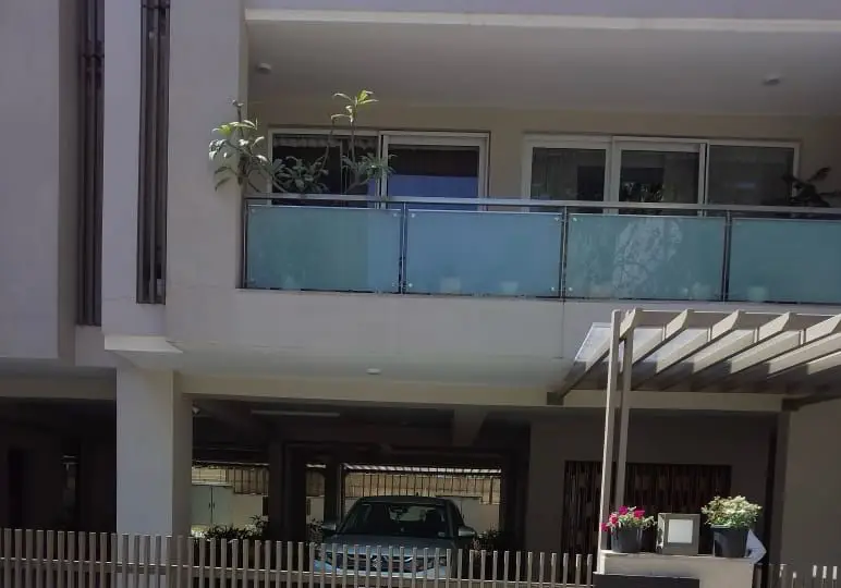 DLF Signature Residence: 4 BHK Builder Floor for Rent in Gurgaon